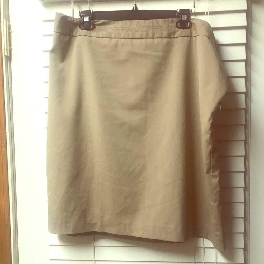 Mocha/tan pencil skirt